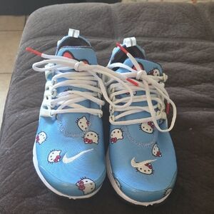 Nike X Hello Kitty Presto Light Blue Character Print Sneakers